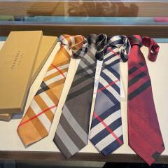 Tie 0521